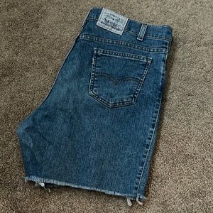 Levi shorts - Size 36 men 12 women